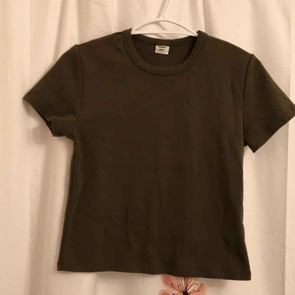 Everdeen T shirt Aritzia Sunday Best